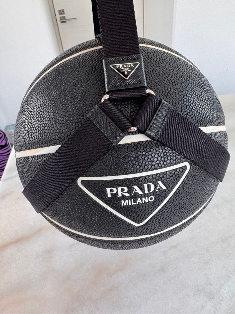 PRADA（プラダ）バスケットボール