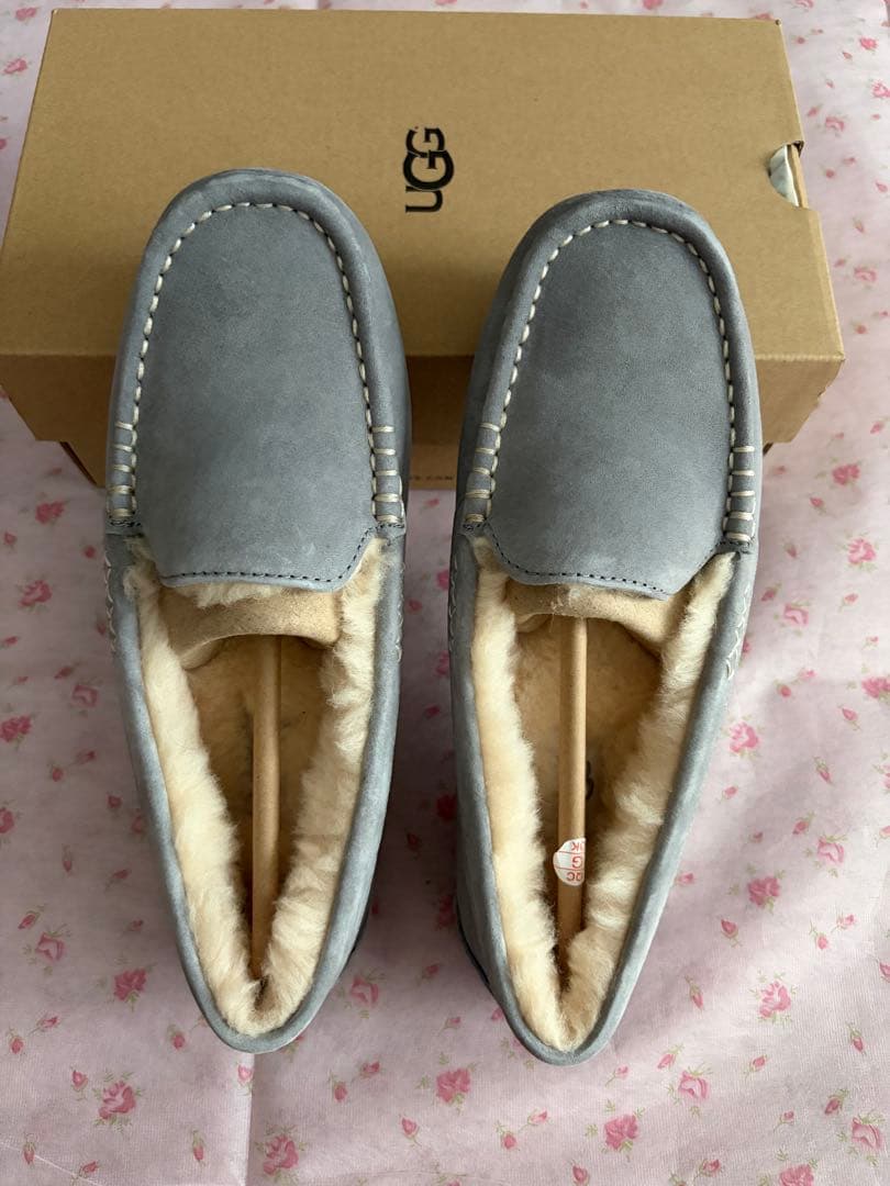 UGG アグ モカシン アンスレー　24cm