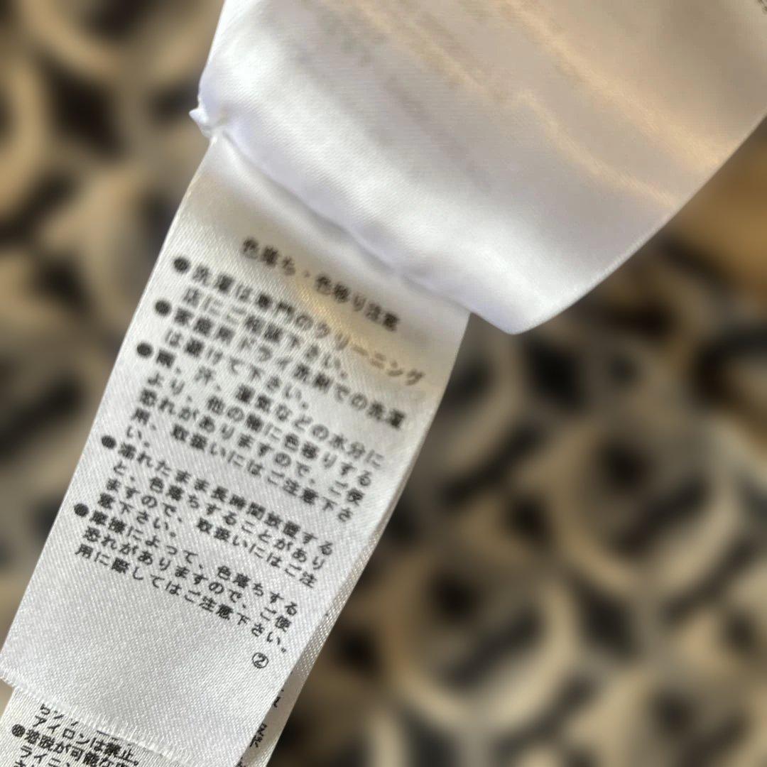 美品　フェラガモ幾何学模様 （ガンチーニ）タイトスカート ラム革ベルト風付き