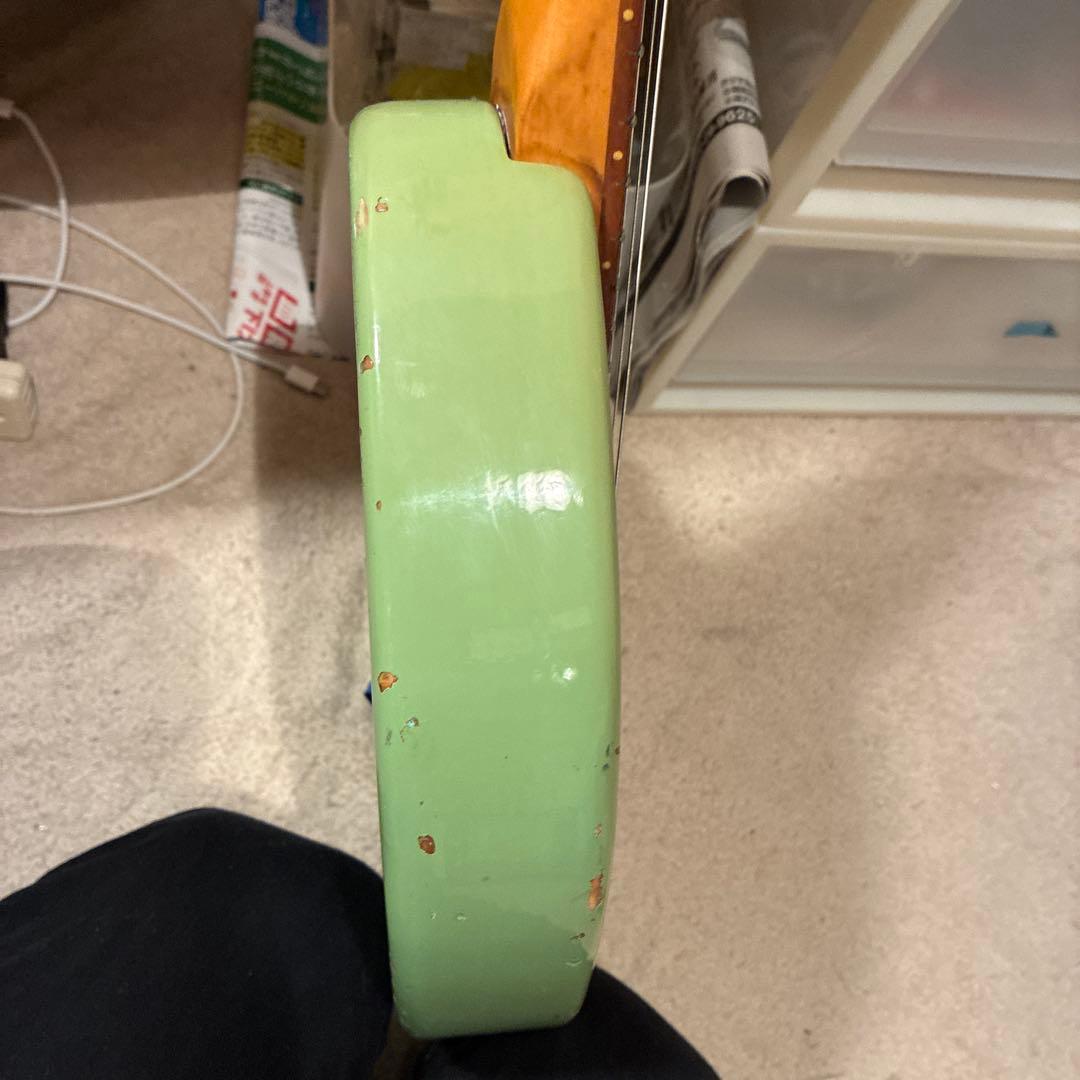 スピーカー内蔵エレキギター グリーン