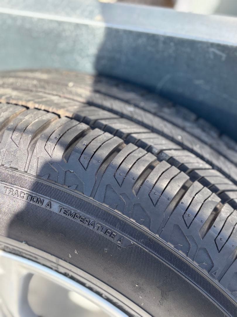 美品　トヨタRav4 純正ホイールタイヤ4本セット