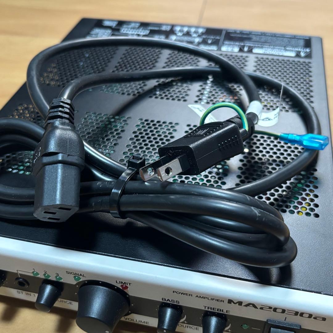 H*m様 YAMAHA MA2030a アンプ ホワイト/ブラック