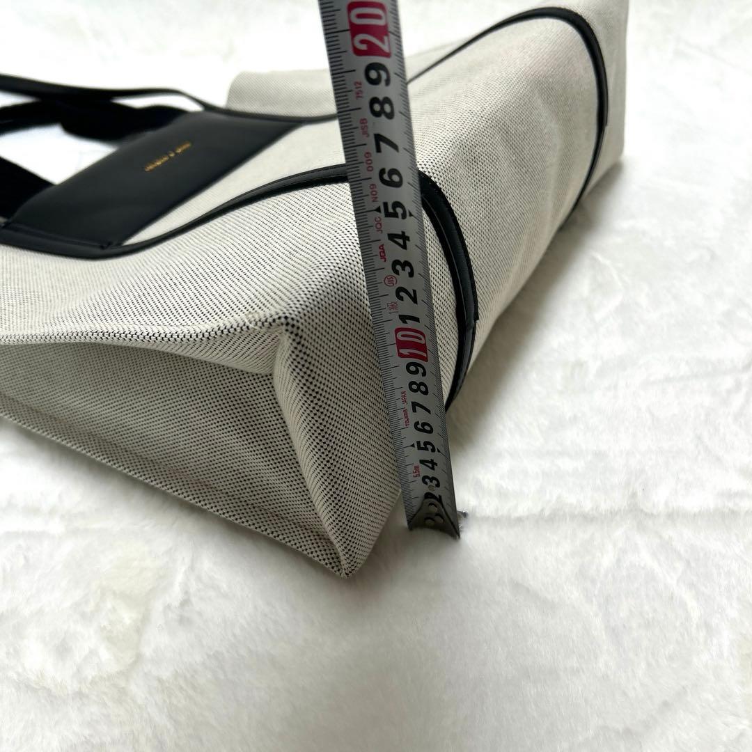 ✨値引き✨チャールズアンドキース シャリア ラージダブルハンドル　トートバッグ