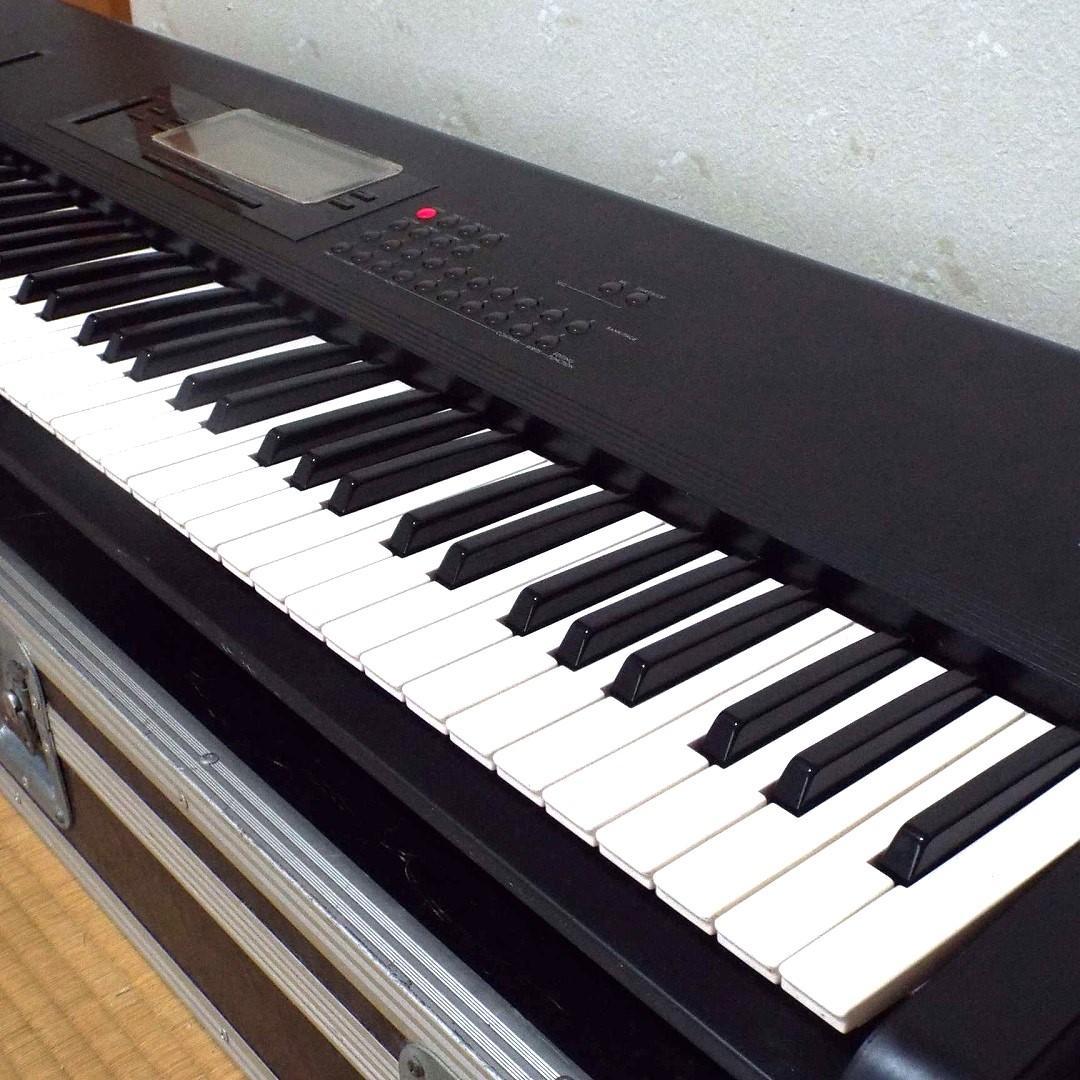 完動_美品 電池交換済 76FS鍵盤 コルグ T2_本体のみ