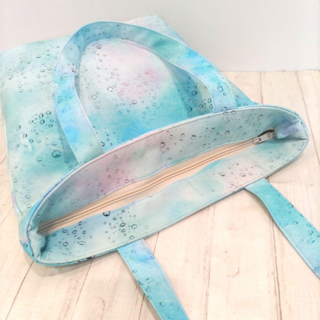 おたま様　仕切りポケット付ショルダーバッグ　ファスナートート　ミニ財布