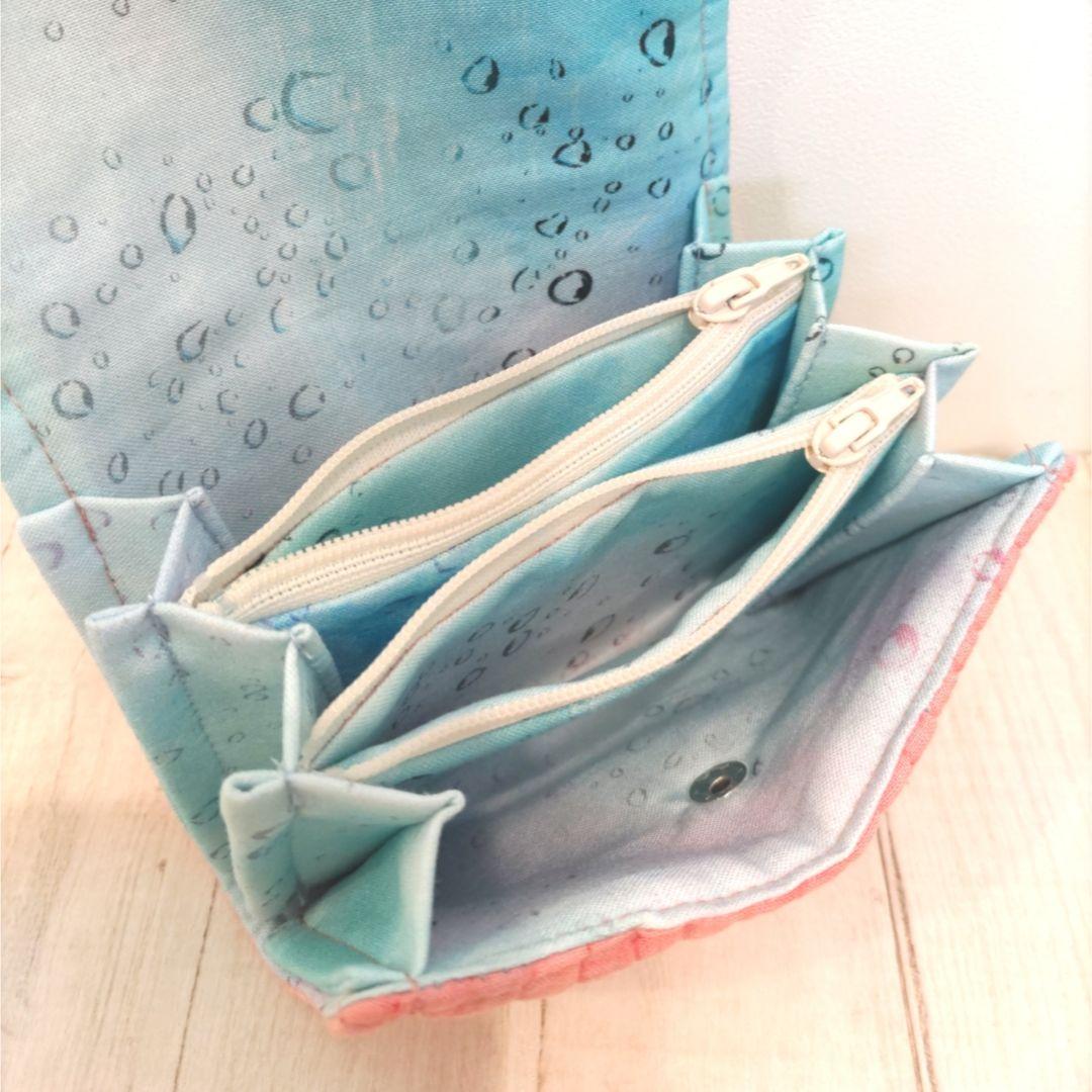 おたま様　仕切りポケット付ショルダーバッグ　ファスナートート　ミニ財布