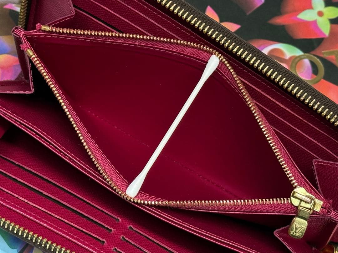 美品！新型LOUIS VUITTONルイヴィトン　ジッピーウォレット　フィーシャ