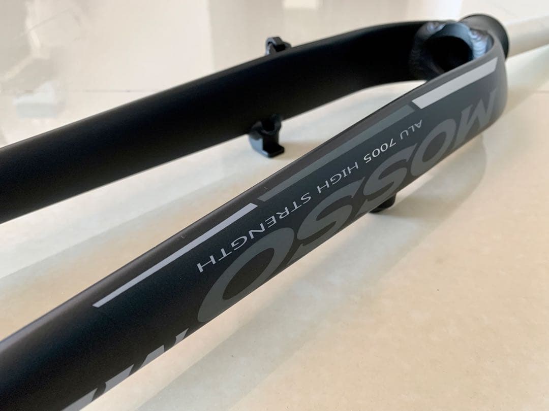 新品MOSSO FK-MD3 26インチ MTB向けアルミフロントフォーク　新品