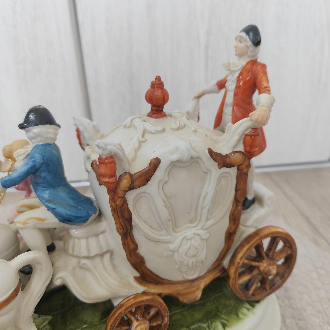 加藤工芸 瀬戸マイセン ４頭立て馬車 レース衣装貴婦人 紳士 馬車ハンドペイント