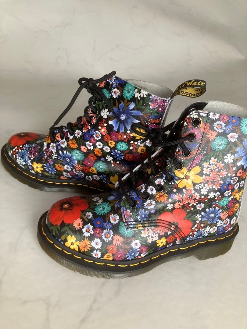 【未使用級】Dr.Martin　ドクターマーチン　花柄ブーツ US5 24cm