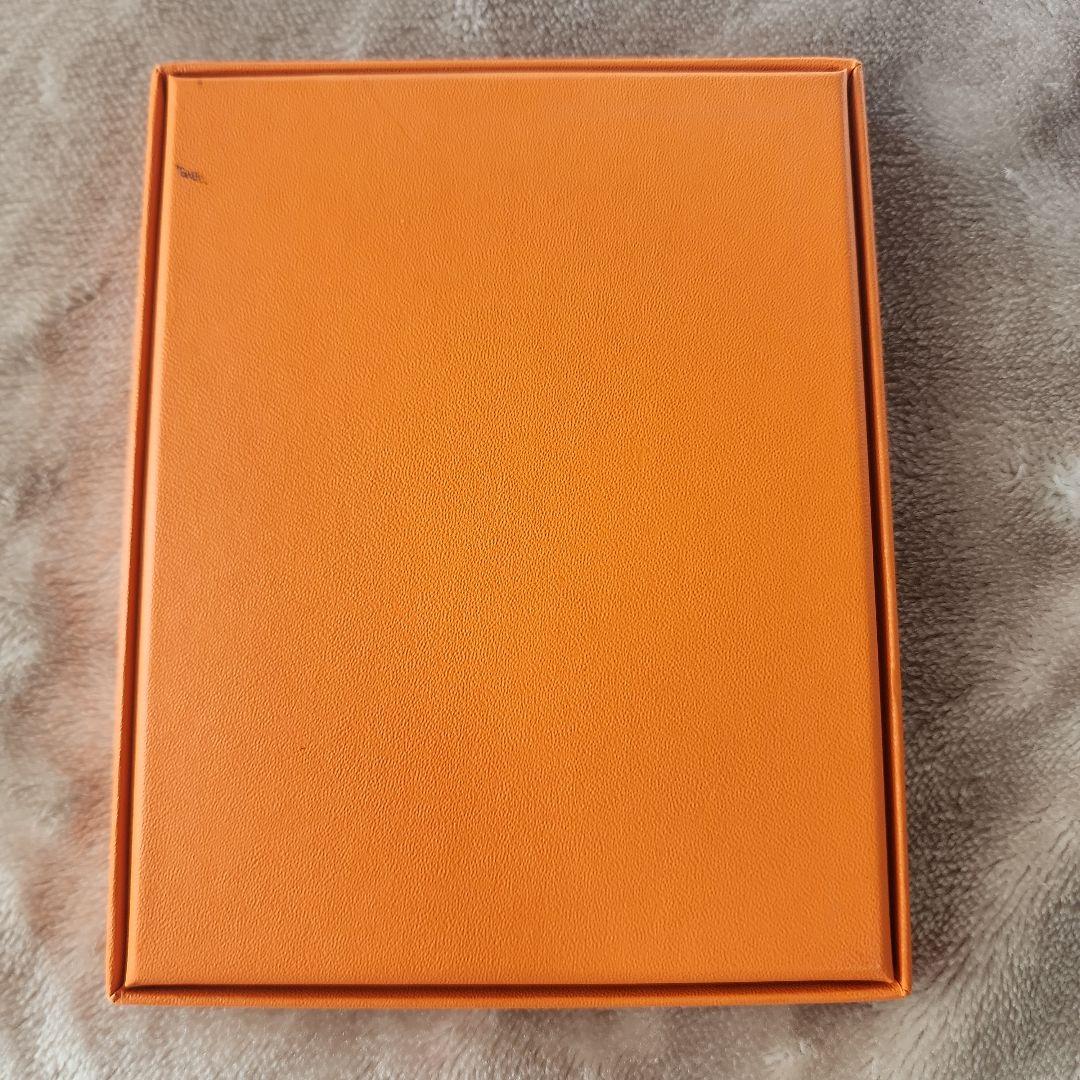 box付【HERMES】レザーチャーム　プティアッシュ　エルメス　ティーカップ