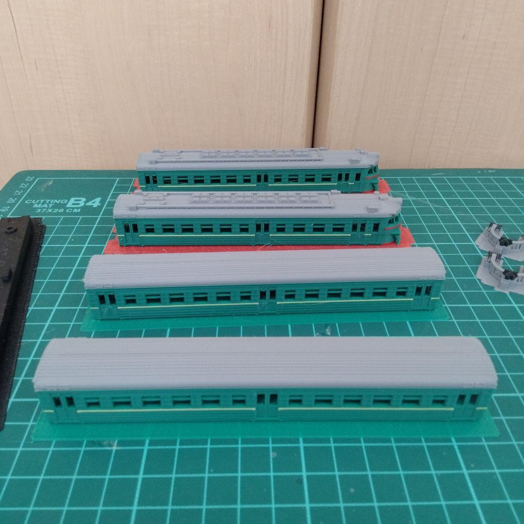 ソ連・ロシア　ER10近郊電車　鉄道模型（Nゲージ）キット　4両セット