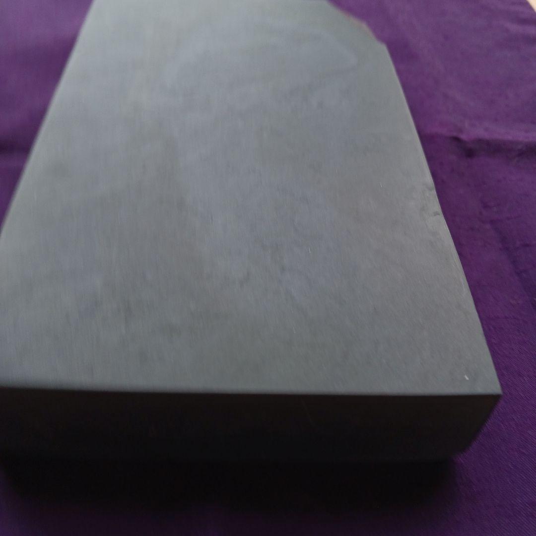 和硯　蒼龍石㉒　蒼白色の石紋