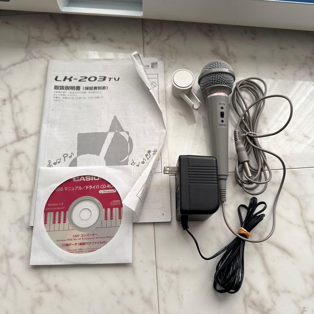 【美品】CASIO カシオ　電子ピアノ　電子キーボード　LK-203TV