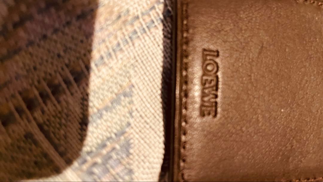 ロエベ　アマソナ 50