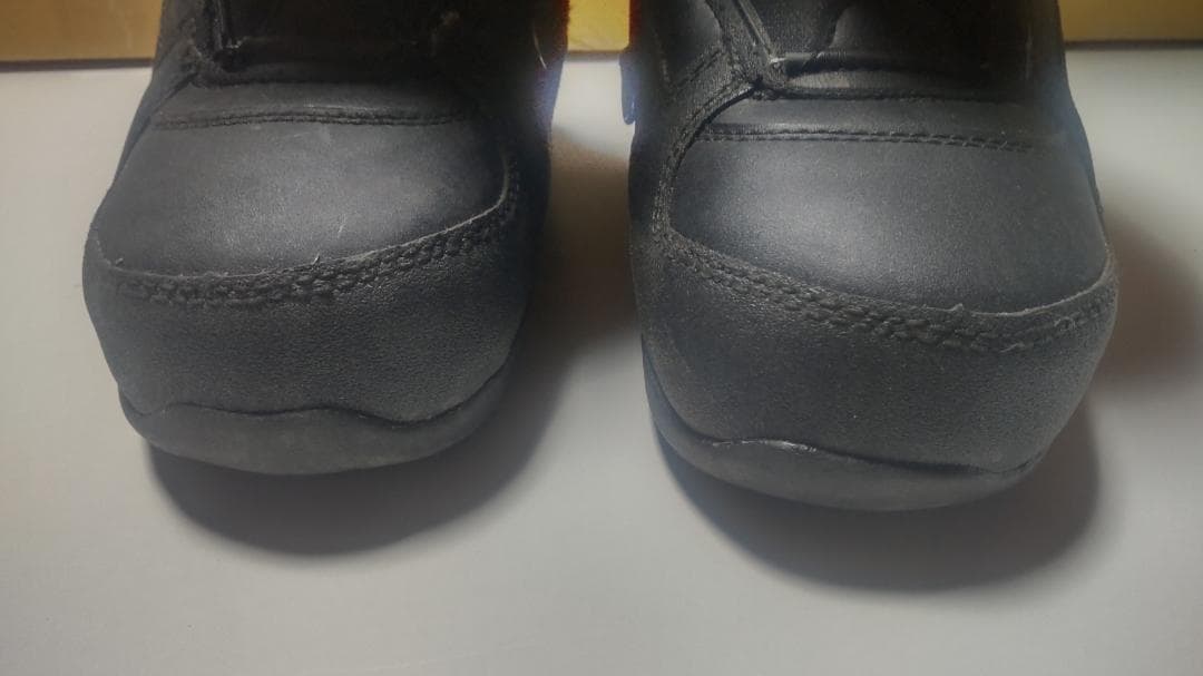 中古美品）lastartsスノーボードブーツ 23.5 ダイヤル型紐結びいらず