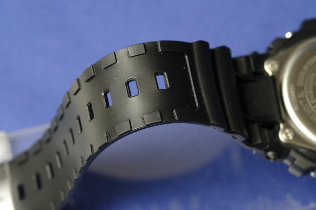 【綺麗】G-SHOCK AWG-M100B ブラック 電波ソーラー (102)