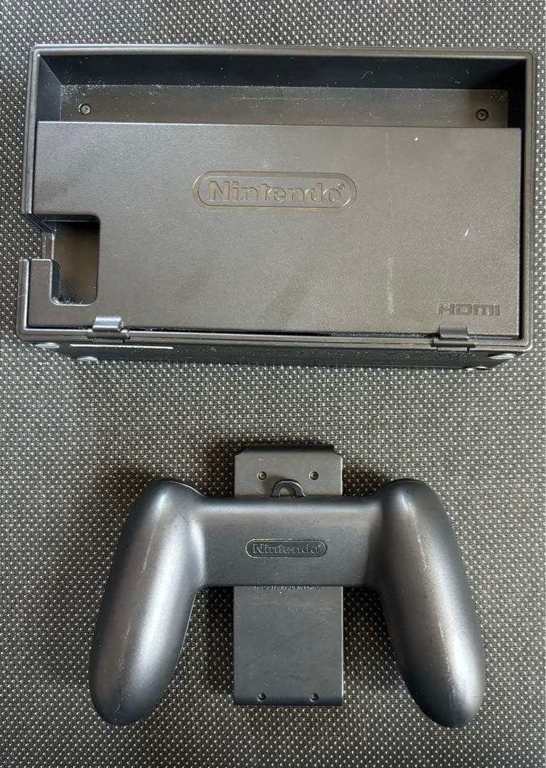 Nintendo Switch 本体 イーブイ ピカチュウ　スイッチ　ピカブイ