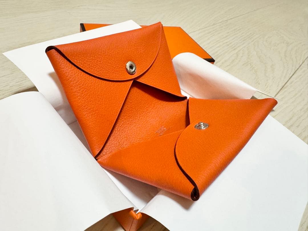 【新品未使用】HERMES ガルヴィ　カラー：フー(オレンジ系)