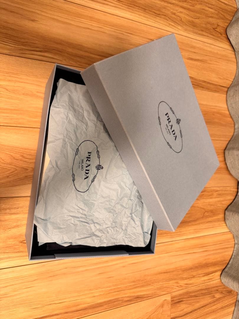 「ゆーり専用」プラダ モノリス ブラッシュドレザー ローファー