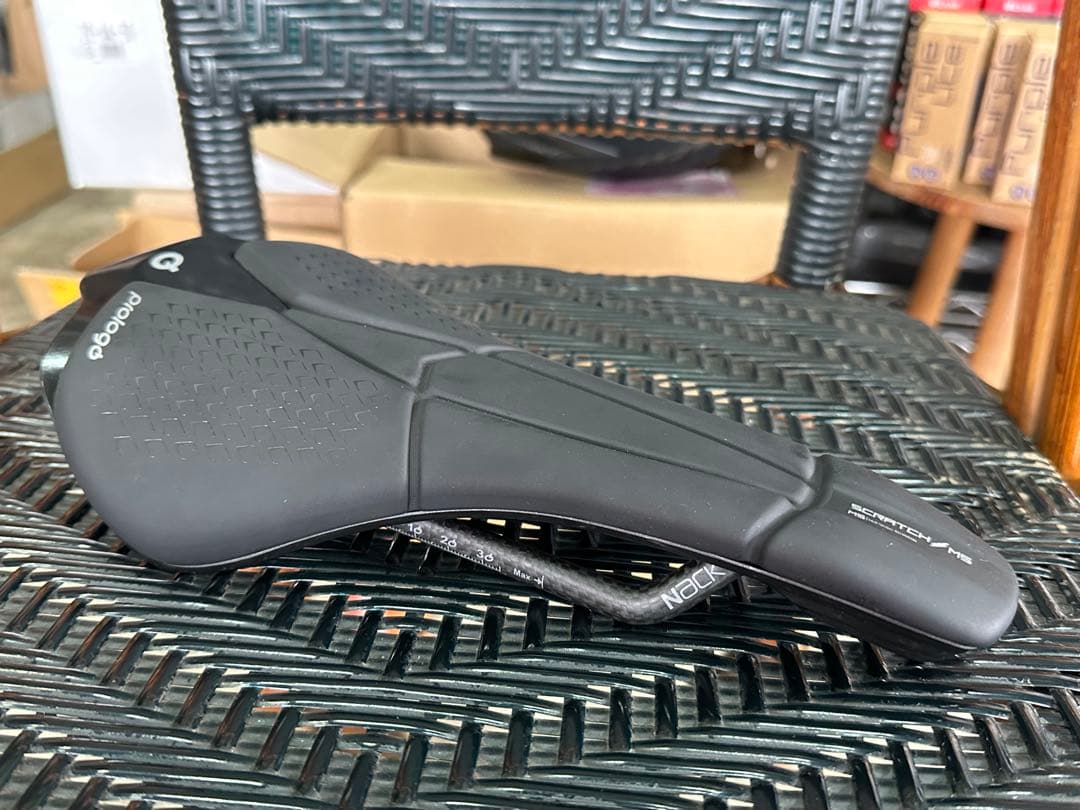 完成車取外し品　Prologo scratch M5 NACKレール