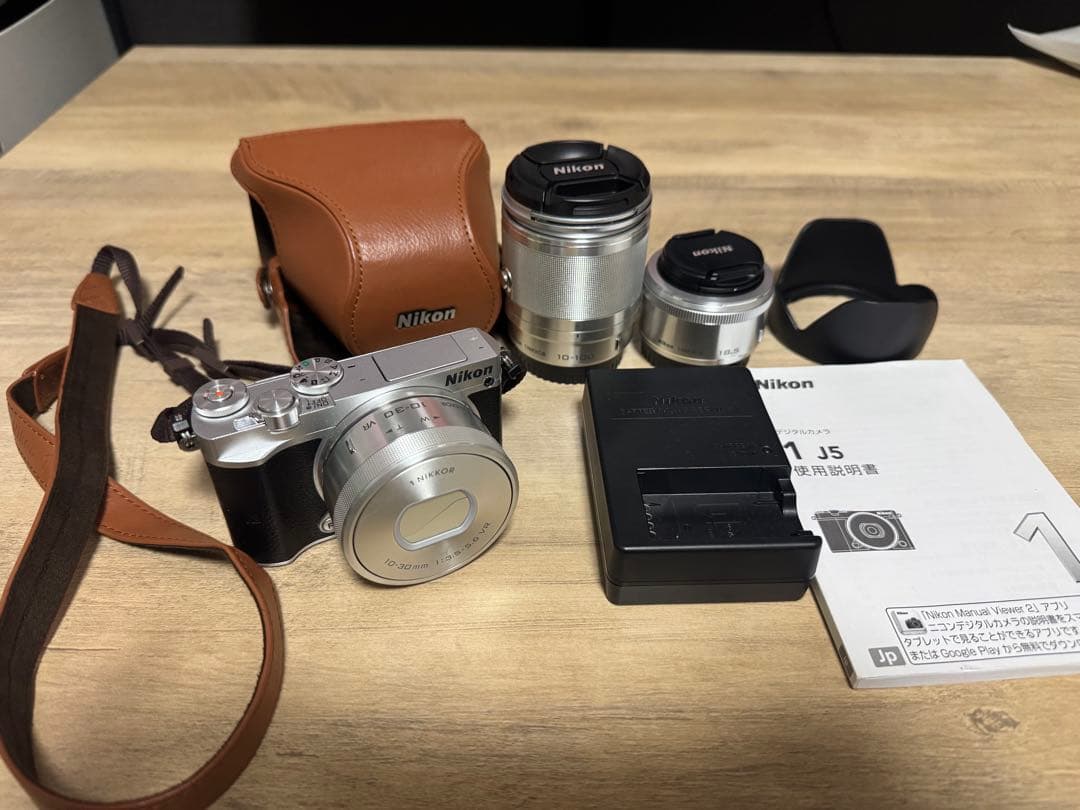 Nikon 1 J5 レンズ等付属品有り