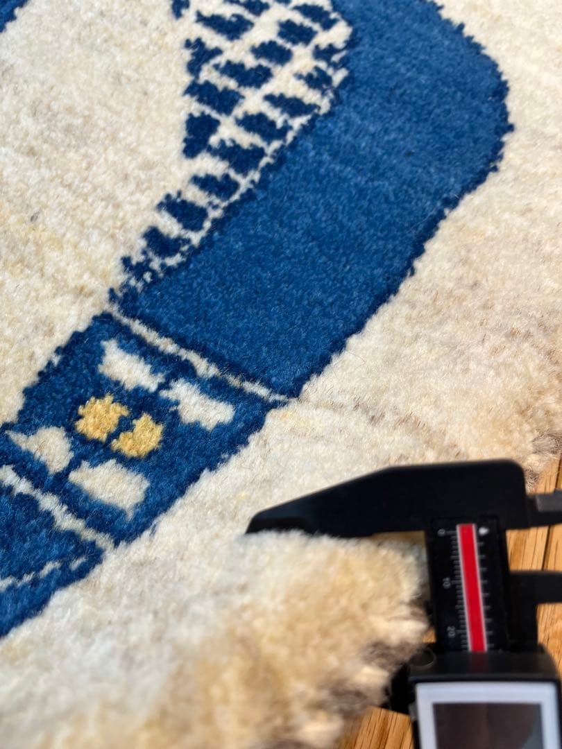 【夏のキャンペーン】ペルシャ　ギャッベ　玄関　90×60 アイボリー　孔雀