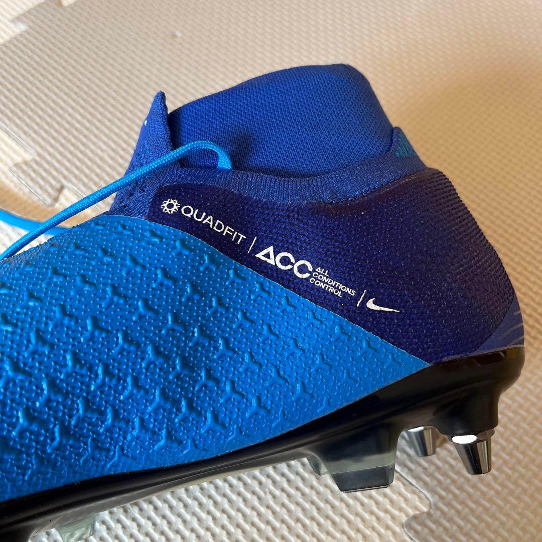 NIKE BY YOUナイキファントムビジョンSG 30cm