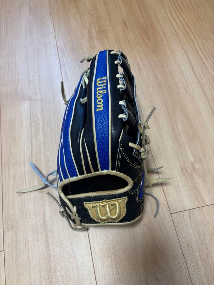 Wilson 軟式オーダーグローブ 黒 青 ストライプ