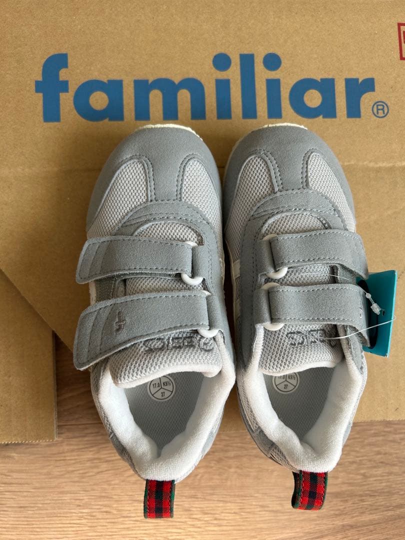 新品未使用　ファミリア　スニーカー　17.0cm
