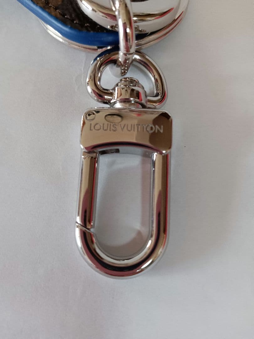 【新品】ルイヴィトン キーホルダー LVシグネチャー チェーン