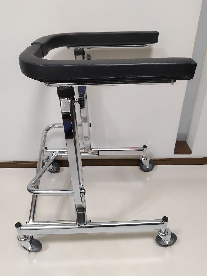 屋内歩行器　アルコーDX　デラックス　星光医療器製作所　動作良好　送料無料