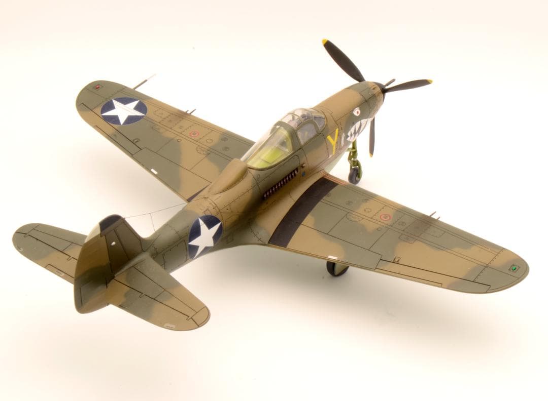 ムスタングです。1/48 P400 P51 2機セット(プラモ 完成品)