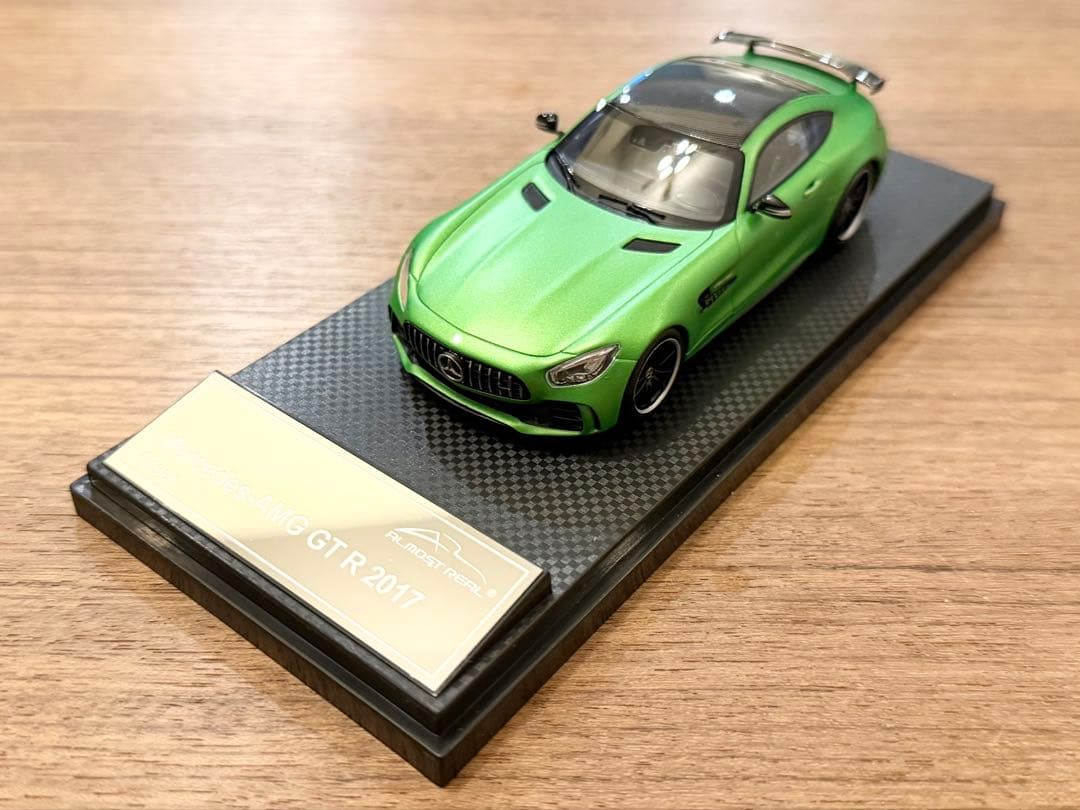 中古品 1/43 オルモストリアル メルセデスAMG GTR 2017 グリーン