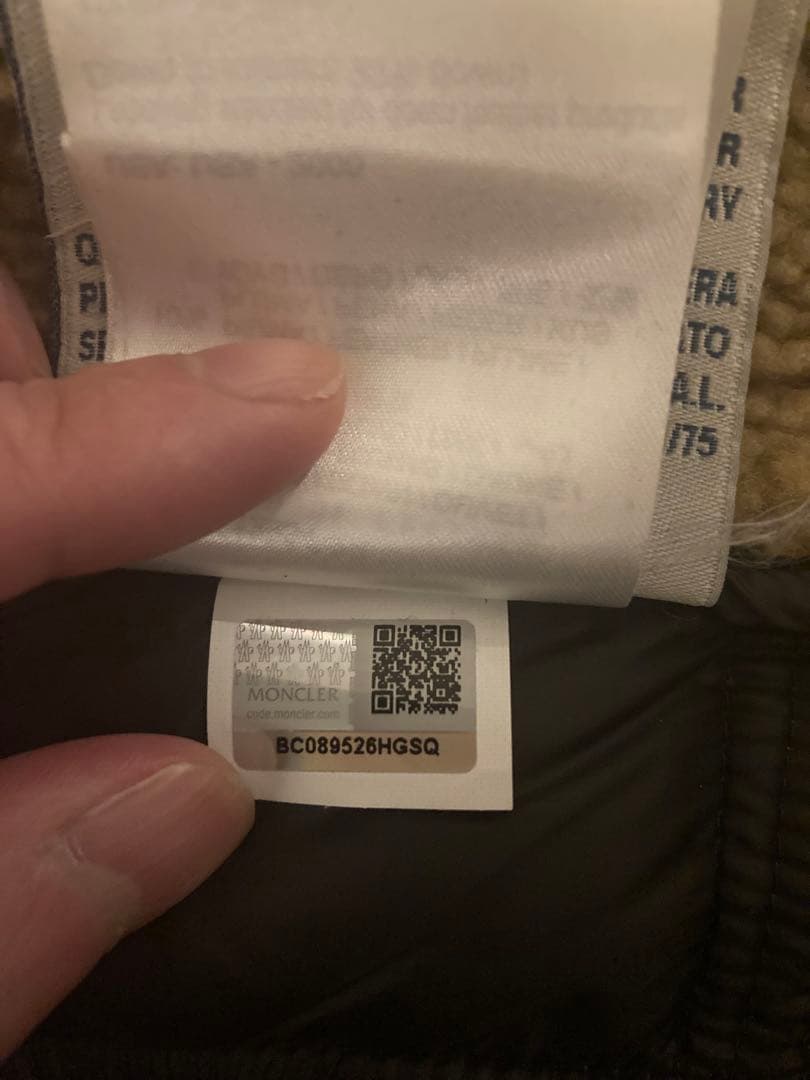 バンビ定価60万円MONCLER モンクレール REALMONT