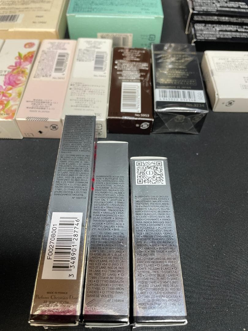 ノエビア　ディオール　化粧品　まとめて　32点　1014101019