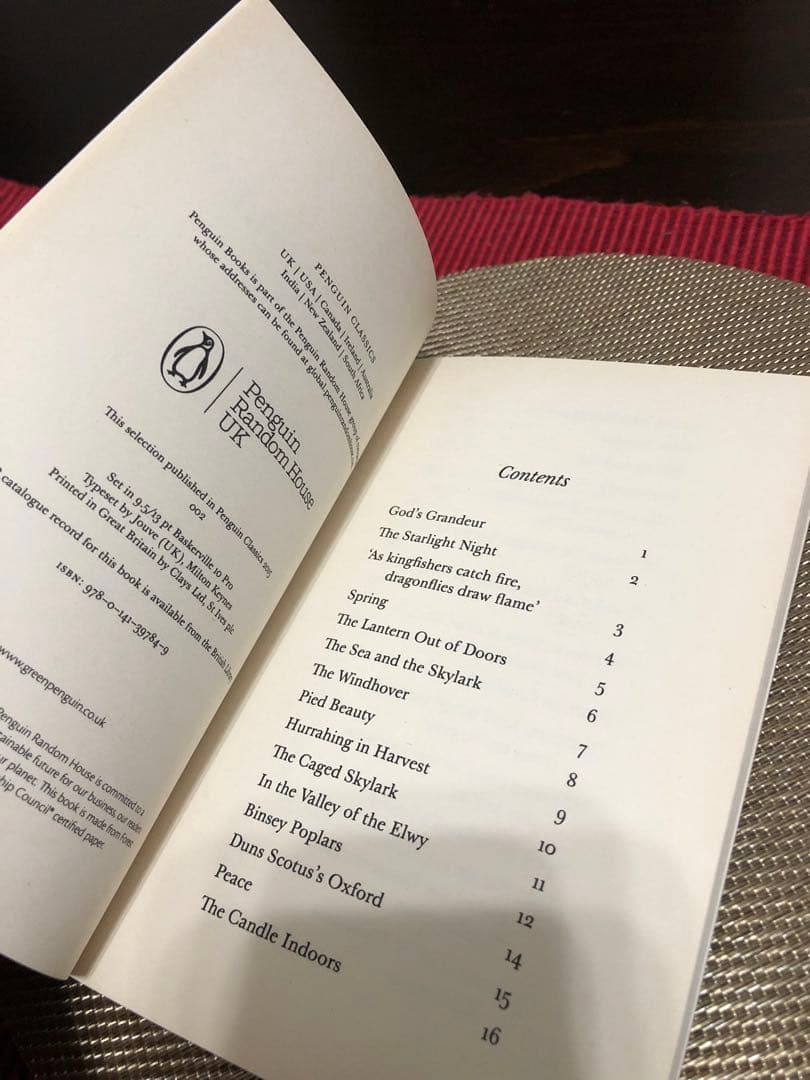 希少　As kingfishers catch fire