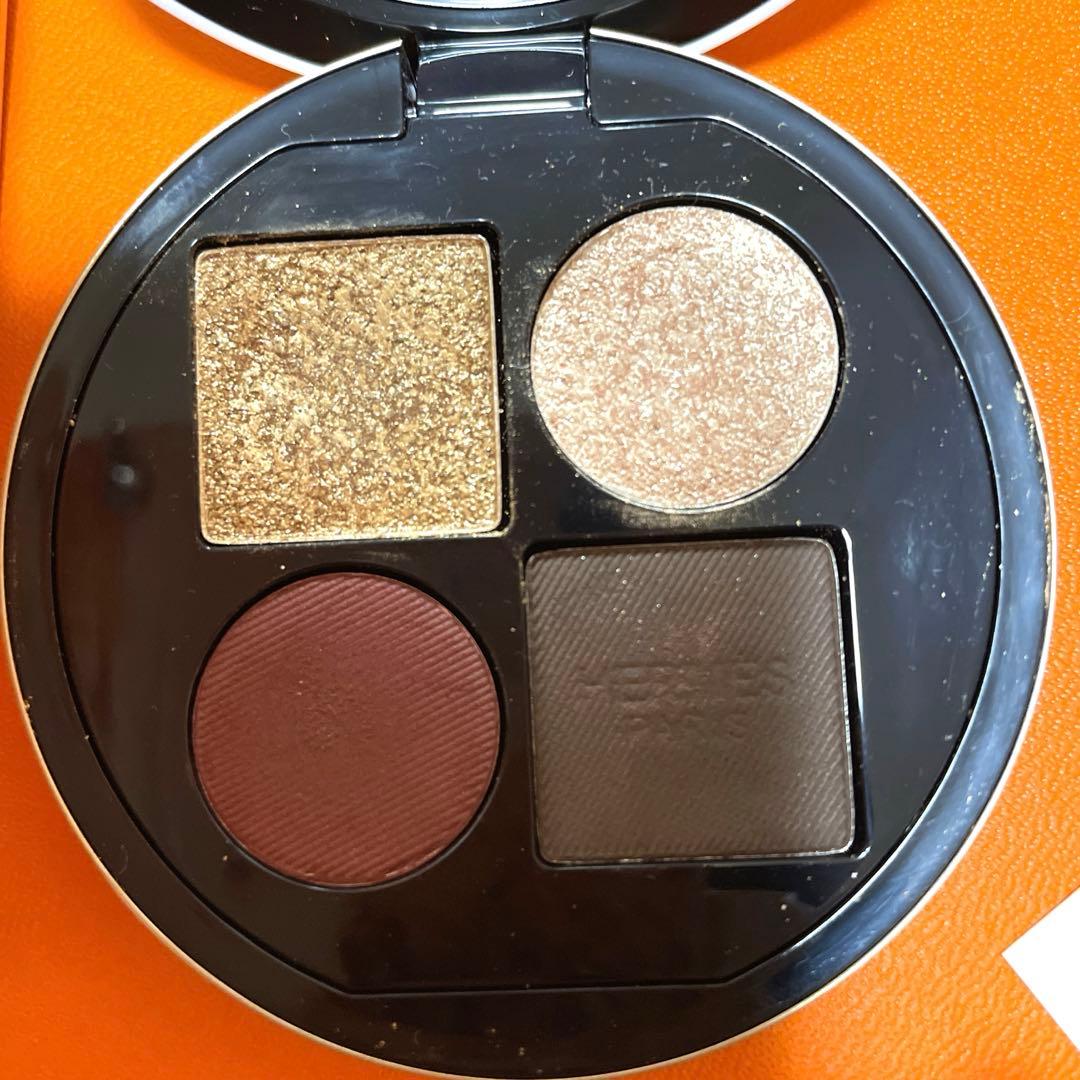 極美品エルメスアイシャドウ人気色06 箱　リボン　紙袋付き