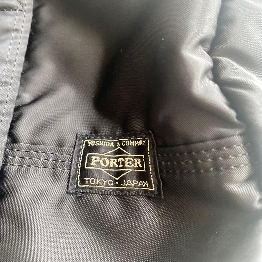 吉田カバン　PORTER タンカー　ロールボストン