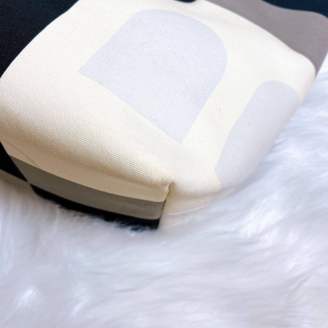 バリー　ビジー　Bロゴ　キャンバス　ハンドバック　Bモチーフ　マルチカラー