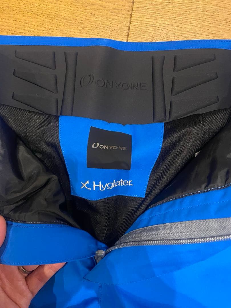 onyone サロモン デモ選手スキーウェア　Mサイズsalomon オンヨネ