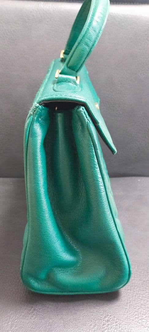 最終値下 GIVENCHY ジバンシー ラムレザー ハンドバッグ 緑 マトラッセ