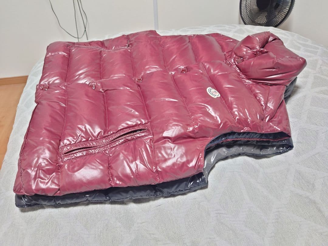 モンクレール　ダウンベスト　ジレ　ワインレッド　ボルドー　サイズ3　2