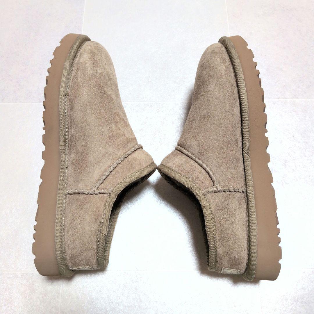 【未使用級】UGG アグ　クラシック スリッパ　25cm ムートン　スリッポン