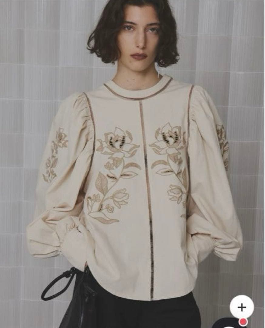 トップス amerivintage PUFF EMBROIDARY LACE BLOUSE