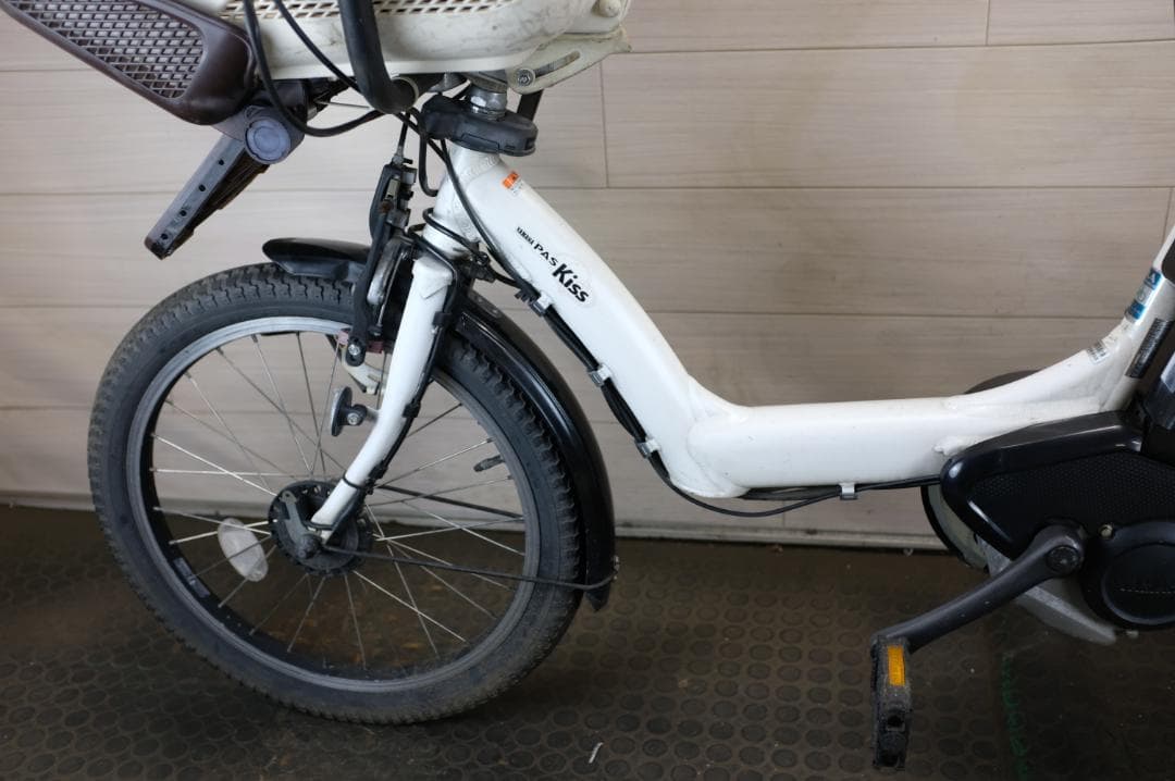 電動自転車ヤマハPAS　KISS　20インチ　3段　12.8Ah充電器あり