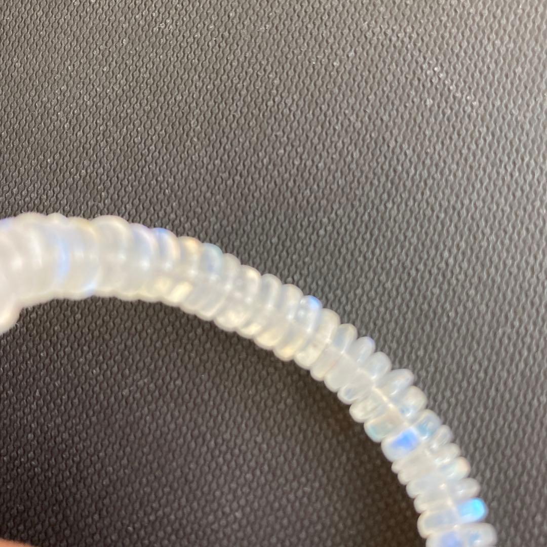 高品質　レインボームーンストーン　ブレスレット　ボタンカット