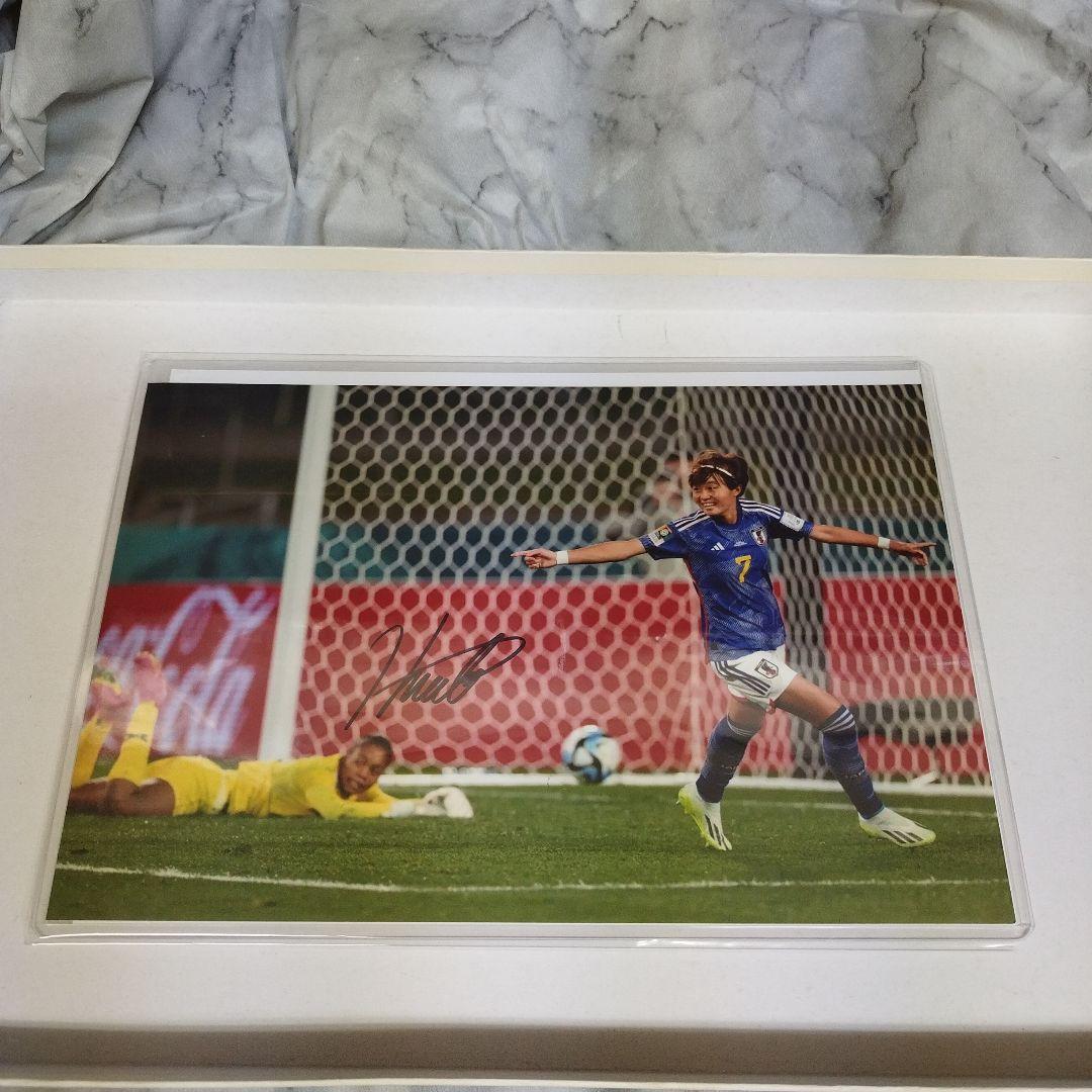 なでしこジャパン　宮澤ひなた　直筆サイン入りフォト　日本代表　証明書付き