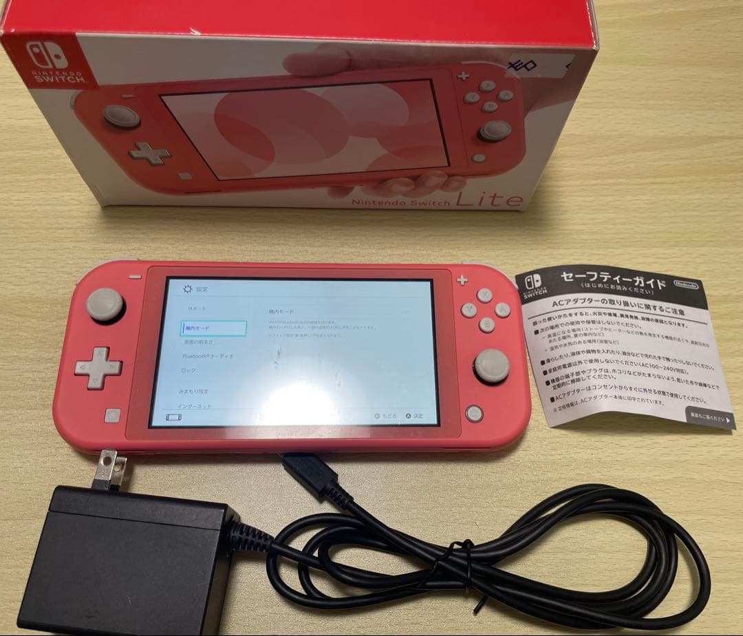 Nintendo Switch Lite ピンク 本体　箱　充電器付き
