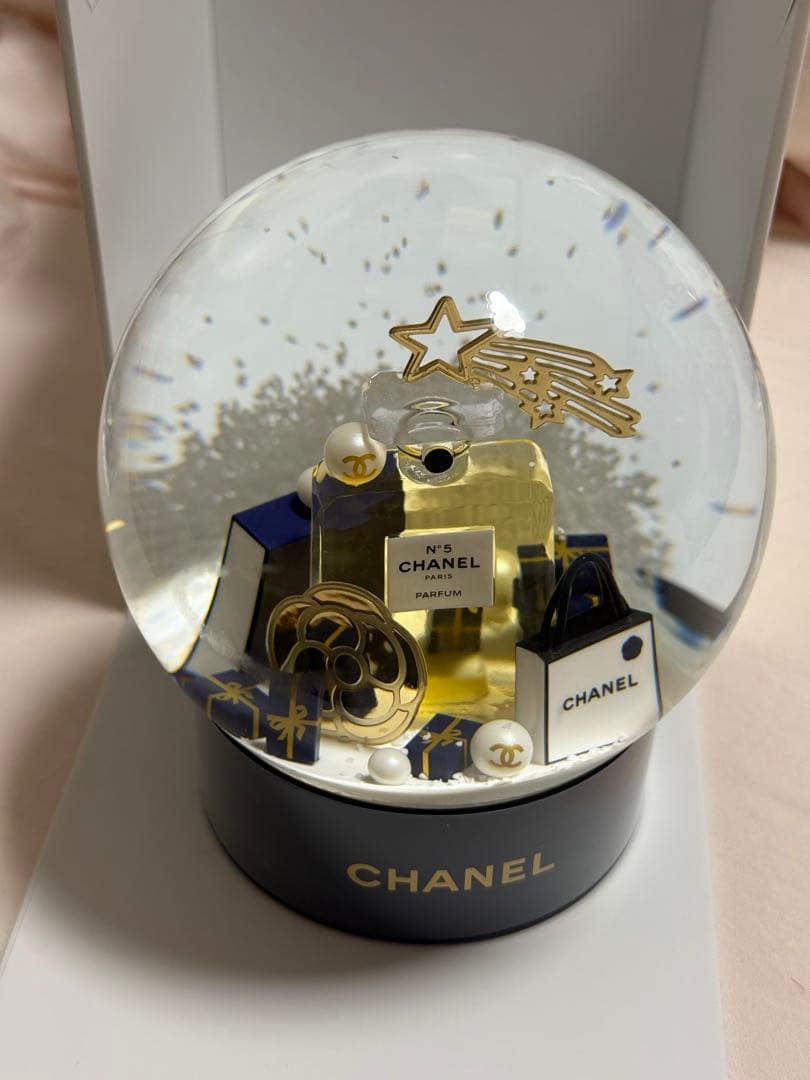 CHANEL スノードーム　2025年 ホリデー限定 ビューティー
